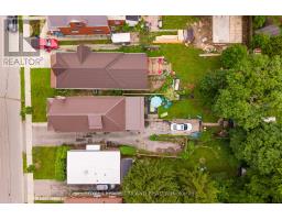 946 DUFFERIN AVENUE - 35