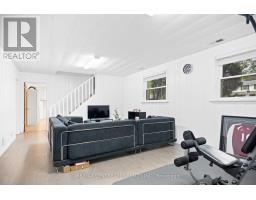 46 BRENTWOOD CRESCENT - 22