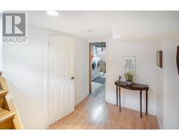 374 GRIFFITH STREET - 23