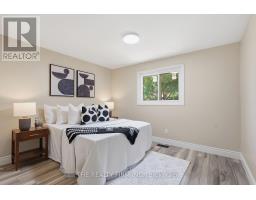 45 AMY CRESCENT - 16