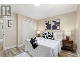 45 AMY CRESCENT - 17