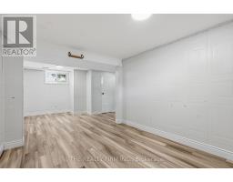 45 AMY CRESCENT - 23