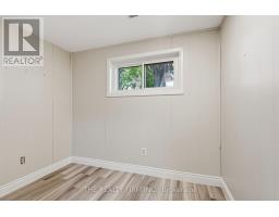 45 AMY CRESCENT - 24