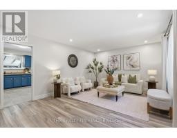 45 AMY CRESCENT - 5