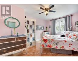 5 COVE ROAD - 17