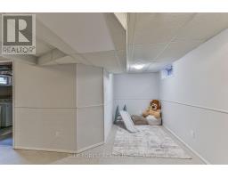 71 ROSAMOND CRESCENT - 31