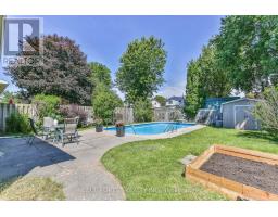 71 ROSAMOND CRESCENT - 35