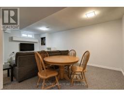 1674 ALDERSBROOK ROAD - 28
