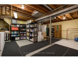 1674 ALDERSBROOK ROAD - 34