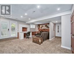 485 FERNDALE AVENUE - 14