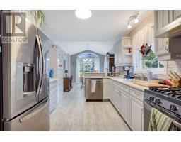 590 SPRUCEWOOD DRIVE - 11