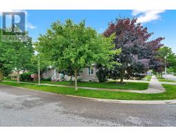 590 SPRUCEWOOD DRIVE - 3
