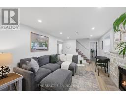 8 BRISCOE STREET W - 23
