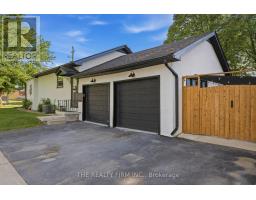 8 BRISCOE STREET W - 37
