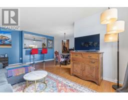 804 - 155 KENT STREET - 17