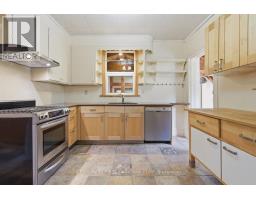 834 COLBORNE STREET - 12