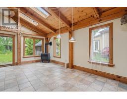 834 COLBORNE STREET - 8