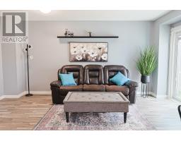 122 ANDOVER DRIVE - 10
