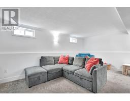 53 BEXHILL DRIVE - 30