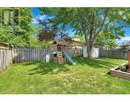 53 BEXHILL DRIVE - 42