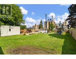 110 QUEEN STREET - 27