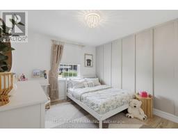 162 OAKWOOD DRIVE - 13