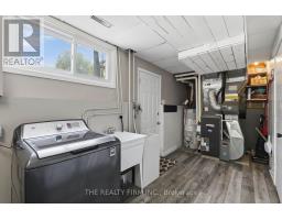 162 OAKWOOD DRIVE - 21
