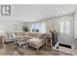 162 OAKWOOD DRIVE - 3