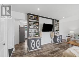162 OAKWOOD DRIVE - 4