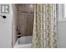 264 CHITTICK CRESCENT - 25