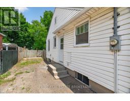 63 RIVERSIDE DRIVE - 36
