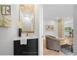 209 VICTORIA STREET - 7