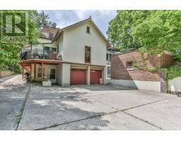 272 HURON STREET - 35