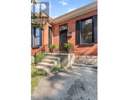 295 BULLER STREET - 2