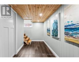 295 BULLER STREET - 26