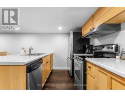 295 BULLER STREET - 33