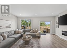 43 - 101 SWALES AVENUE - 8