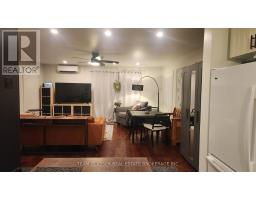 128 - 51 SHOLTO DRIVE - 12