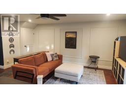 128 - 51 SHOLTO DRIVE - 6