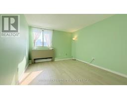 912 - 570 PROUDFOOT LANE - 12