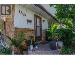 1563 DALE STREET - 3