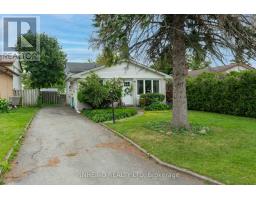15 VILLENEUVE CRESCENT - 1