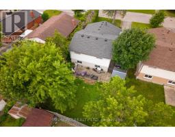 15 VILLENEUVE CRESCENT - 8