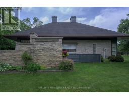 12 ASHLEY LANE - 49