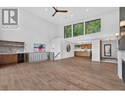 152 ST ANDREW STREET N - 14