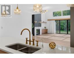 152 ST ANDREW STREET N - 32