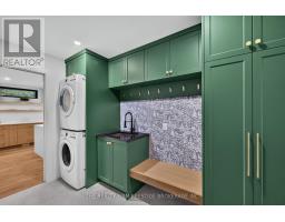 152 ST ANDREW STREET N - 34
