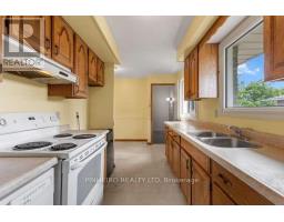 14 ARCHER CRESCENT - 11