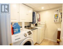 27 WHARNCLIFFE ROAD S - 27
