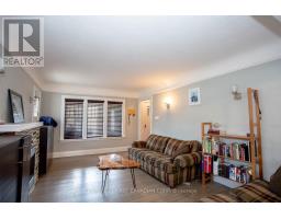 27 WHARNCLIFFE ROAD S - 6
